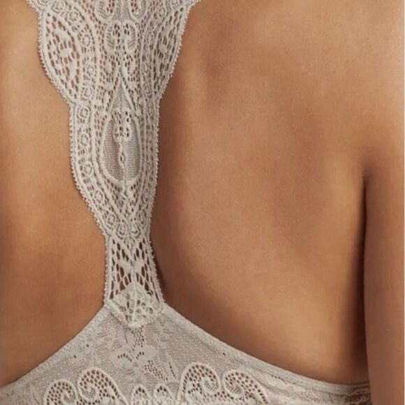 Wishlist Crossback Lace Bralette - Picture 2 of 6